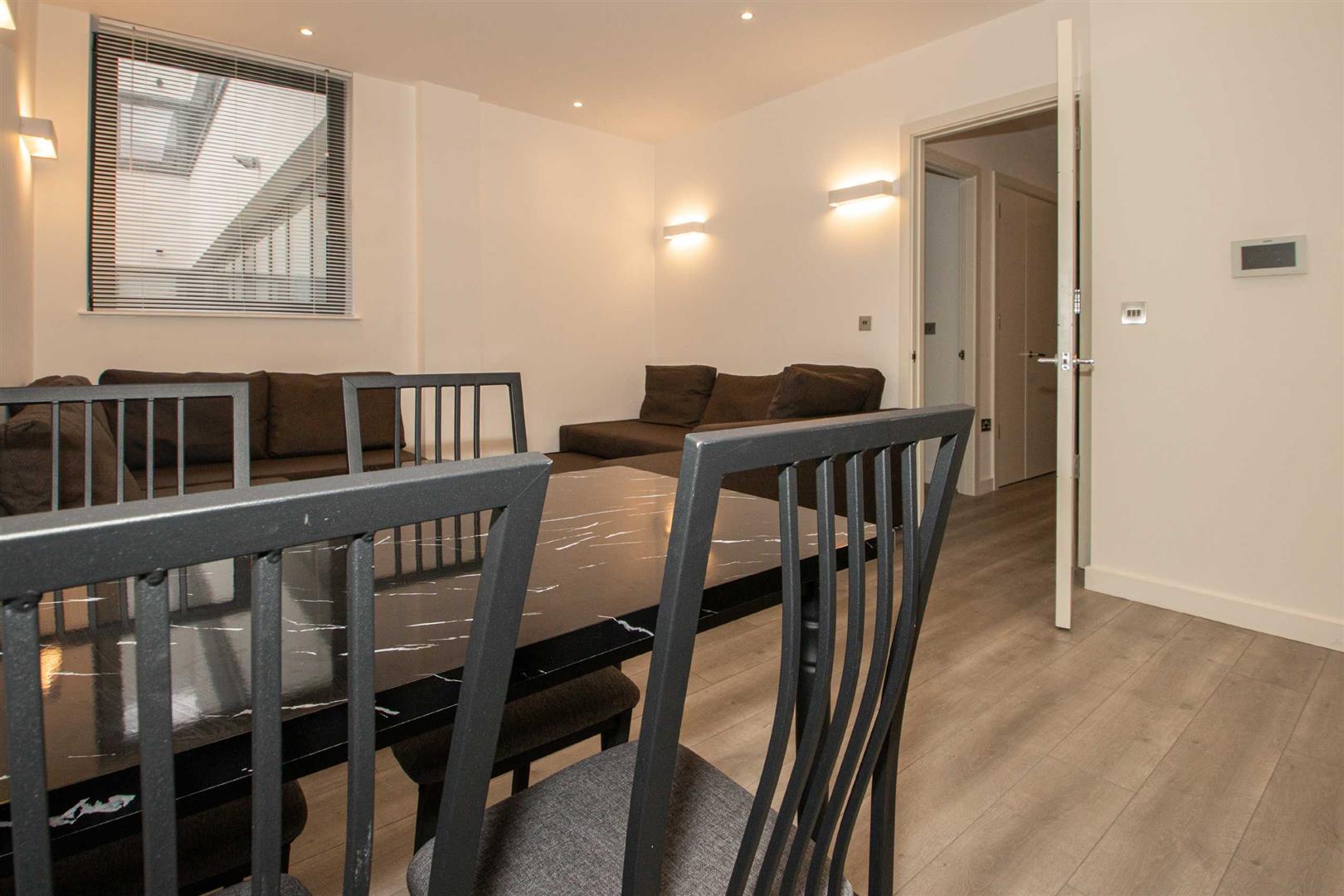 2 Foxhunter Drive, Linford Wood, Milton Keynes